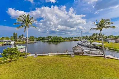 710 SE Essex Drive, Port Saint Lucie, FL 34984 - Photo 30