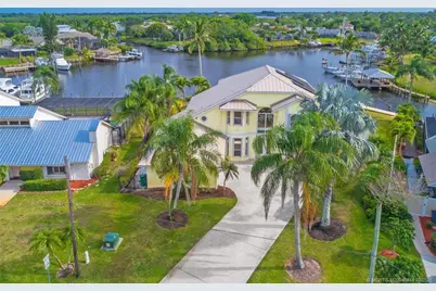 710 SE Essex Drive, Port Saint Lucie, FL 34984 - Photo 38