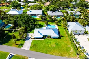 8475 SE Bayberry Terrace, Hobe Sound, FL 33455 - Photo 2