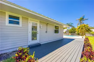 8475 SE Bayberry Terrace, Hobe Sound, FL 33455 - Photo 16