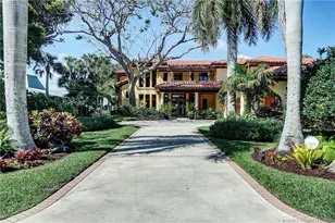 31 N River Rd, Stuart, FL 34996 - Photo 1