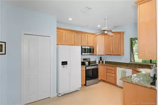 3390 SE Putnam Ct, Stuart, FL 34997 - Photo 12