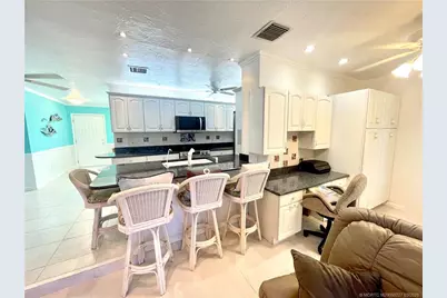 880 SE Degan Drive, Port Saint Lucie, FL 34983 - Photo 8