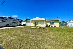 880 SE Degan Dr, Port Saint Lucie, FL 34983 - Photo 1