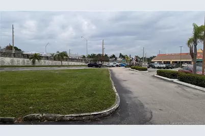 701 NW Federal Highway #102, Stuart, FL 34994 - Photo 16