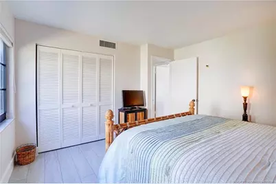 331 NE Golfview Circle, Stuart, FL 34996 - Photo 44