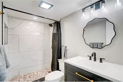 331 NE Golfview Circle, Stuart, FL 34996 - Photo 40