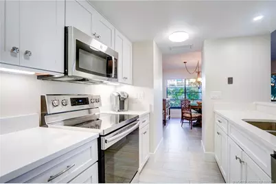 331 NE Golfview Circle, Stuart, FL 34996 - Photo 38