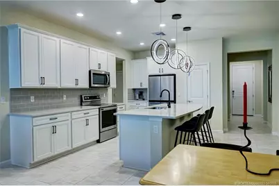1843 SE Roxy Way, Stuart, FL 34996 - Photo 10