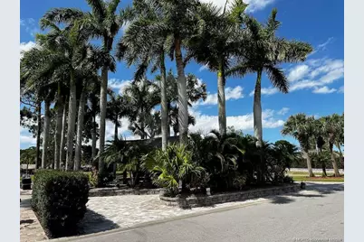 401 NW Chipshot Lane, Port Saint Lucie, FL 34986 - Photo 22