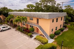 2950 SE Ocean Blvd, Stuart, FL 34996 - Photo 24