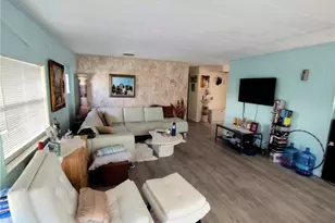 195 SE Trafalgar Terrace, Stuart, FL 34994 - Photo 8