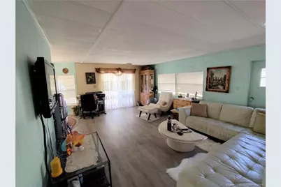 195 SE Trafalgar Terrace, Stuart, FL 34994 - Photo 4