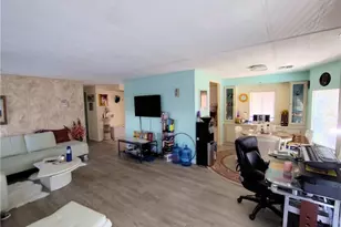 195 SE Trafalgar Terrace, Stuart, FL 34994 - Photo 6