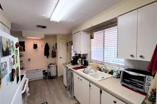 195 SE Trafalgar Terrace, Stuart, FL 34994 - Photo 16