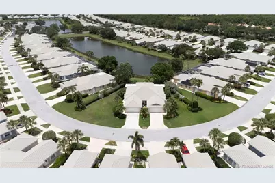 1269 NW Bentley Circle #B, Port Saint Lucie, FL 34986 - Photo 2