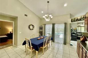 707 SE Pin Oak Terrace, Stuart, FL 34997 - Photo 14