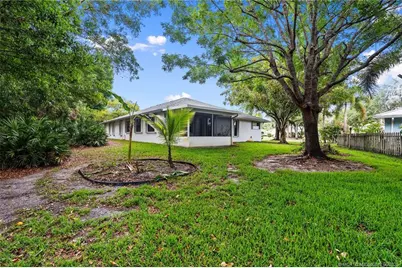 542 SE Woods Edge Trail, Stuart, FL 34997 - Photo 28