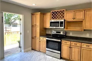 795 Rolling Hill Dr, Sebastian, FL 32958 - Photo 8