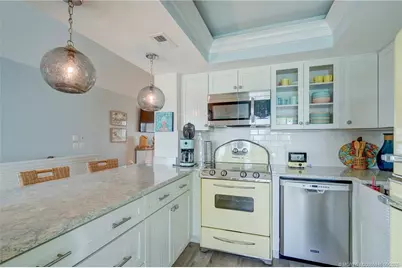 245 NE Macarthur Boulevard #11, Stuart, FL 34996 - Photo 32