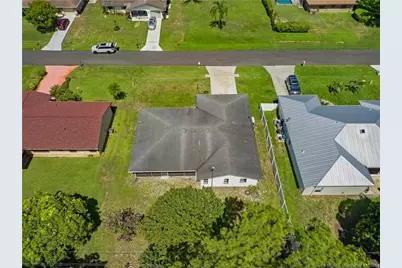 188 SE Crosspoint Drive, Port Saint Lucie, FL 34983 - Photo 38