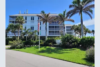 669 NE Plantation Road #405, Stuart, FL 34996 - Photo 4