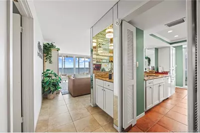 669 NE Plantation Road #405, Stuart, FL 34996 - Photo 14