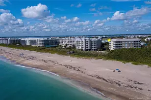 669 NE Plantation Rd, Stuart, FL 34996 - Photo 2