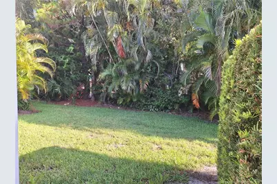 1589 SE Tidewater Place, Stuart, FL 34997 - Photo 4