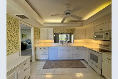 5152 SE Club Way #104, Stuart, FL 34997 - Photo 8