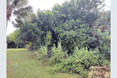 2315 SW Chestnut Lane, Port Saint Lucie, FL 34953 - Photo 16