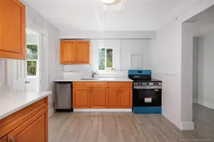 1073 NE Orange Ave, Jensen Beach, FL 34957 - Photo 32
