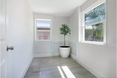 1073 NE Orange Avenue, Jensen Beach, FL 34957 - Photo 12