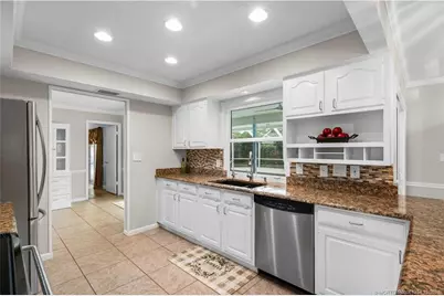 3514 SE Narragansett Terrace, Stuart, FL 34997 - Photo 10