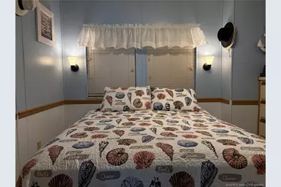 918 Nettles Boulevard, Jensen Beach, FL 34957 - Photo 18