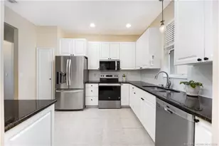 583 NW Cherry Oak Way, Jensen Beach, FL 34957 - Photo 10