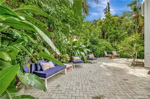 221 SE Coconut Ave, Stuart, FL 34996 - Photo 14