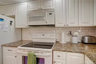 2950 SE Ocean Blvd, Stuart, FL 34996 - Photo 12