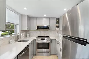 2929 SE Ocean Blvd, Stuart, FL 34996 - Photo 2