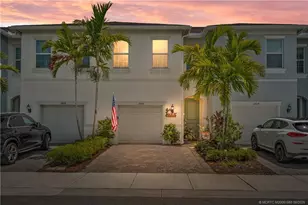 1806 SE Ocean Cove Way, Stuart, FL 34996 - Photo 4