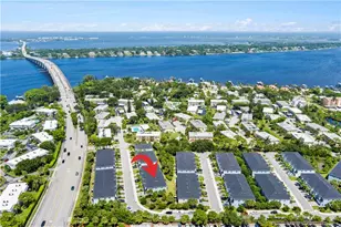 1806 SE Ocean Cove Way, Stuart, FL 34996 - Photo 2