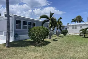 1002 Nettles Blvd, Jensen Beach, FL 34957 - Photo 4