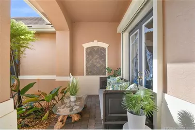 221 SW Lake Rush Court, Palm City, FL 34990 - Photo 6