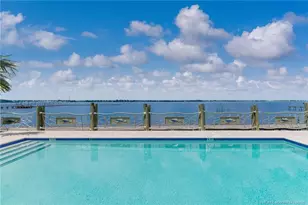 41 SW Seminole St, Stuart, FL 34994 - Photo 2