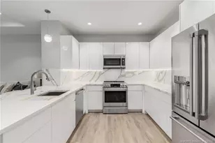 41 SW Seminole St, Stuart, FL 34994 - Photo 12