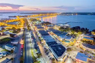 41 SW Seminole St, Stuart, FL 34994 - Photo 4