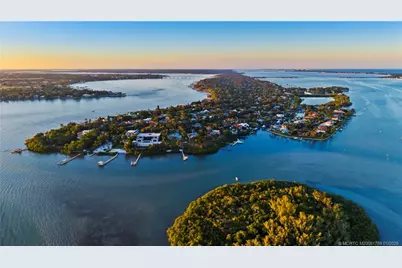 36 S Sewalls Point Road, Sewalls Point, FL 34996 - Photo 32