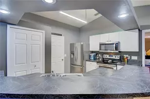 2474 SE Marseille St, Port Saint Lucie, FL 34952 - Photo 8