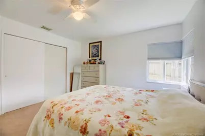 5225 NE 5th Avenue, Oakland Park, FL 33334 - Photo 14