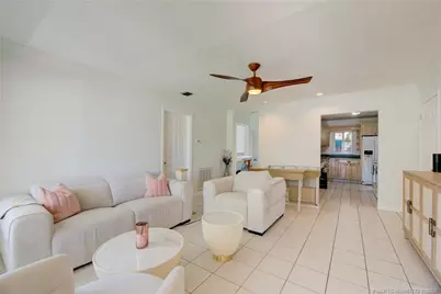 5225 NE 5th Avenue, Oakland Park, FL 33334 - Photo 4